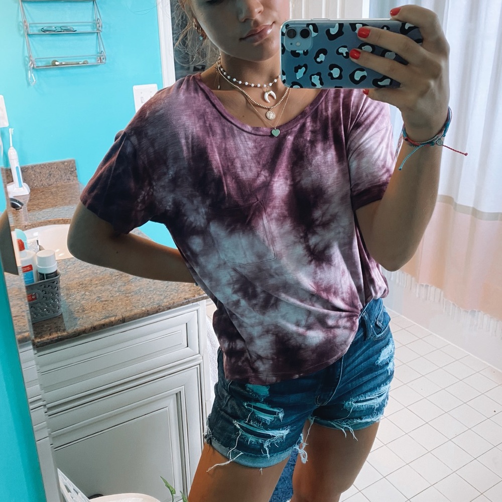 SOFT & SEXY TEE - marble purple and white!☮️